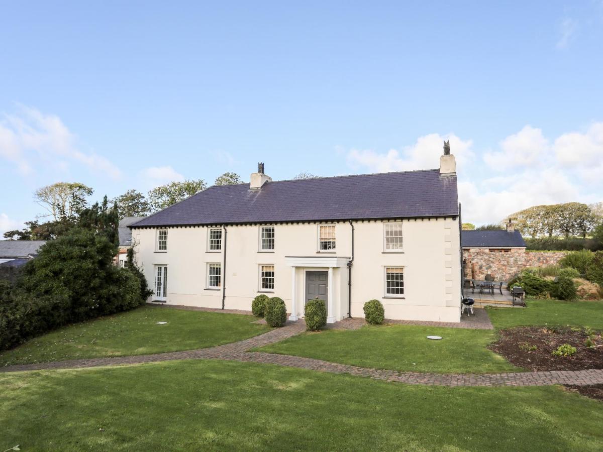 Clynnog House Villa Dwyran Exterior photo